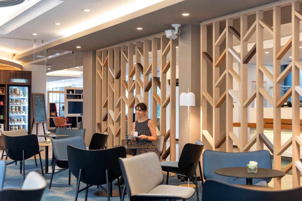 Bar de l'hôtel DoubleTree by Hilton Paris Bougival