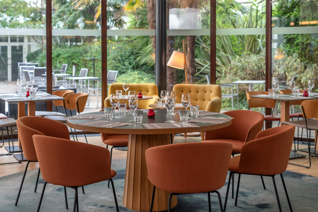 Bar Hôtel DoubleTree Paris Bougival