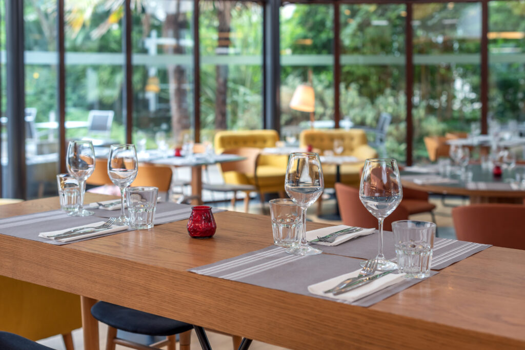 Bar Hôtel DoubleTree Paris Bougival