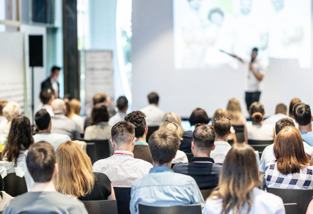 Séminaire professionnel : comment rejoindre rapidement Paris et Versailles depuis votre hôtel à Bougival ?